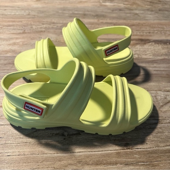 Hunter Slingback Sandal Size 10 Zesty Yellow Unisex Chunky Summer Wear NWOT - Picture 3 of 8